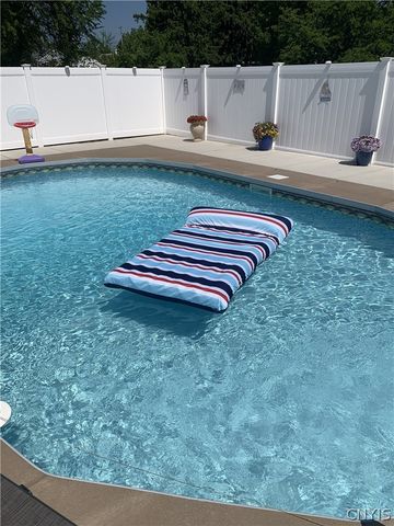 107 Norwood Avenue East, Salina, NY 13088