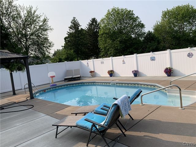 107 Norwood Avenue East, Salina, NY 13088