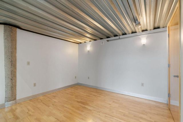 521 S 7th Street 619, Minneapolis, MN 55415