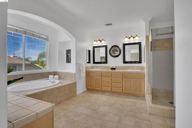 609 Whitby Ln, Brentwood, CA 94513