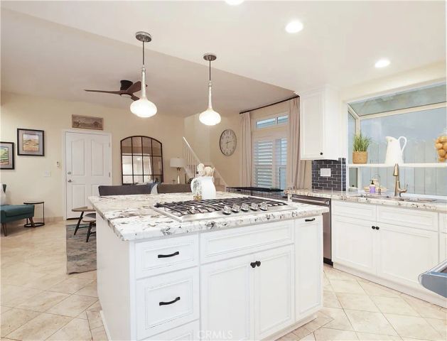 320 15th, Huntington Beach, CA 92648