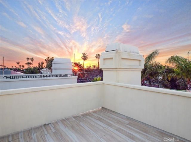 320 15th, Huntington Beach, CA 92648