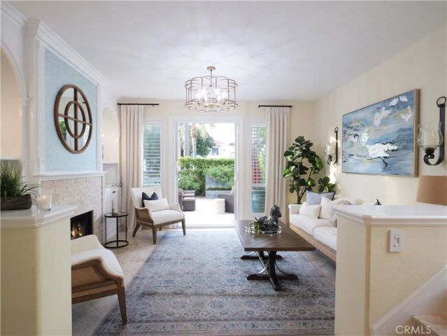 320 15th, Huntington Beach, CA 92648