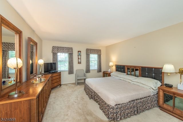 1 Birdseye Cir, Wayne Twp., NJ 07470