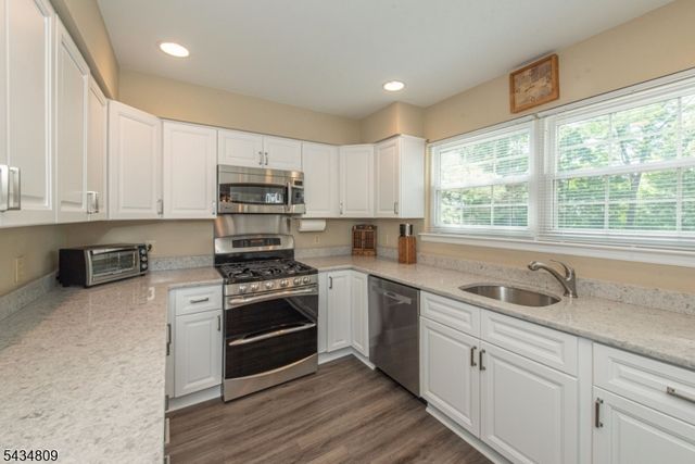 1 Birdseye Cir, Wayne Twp., NJ 07470