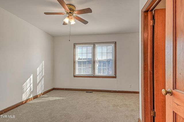 1208 Garden Drive, Kingsport, TN 37664