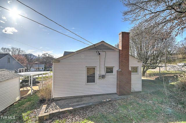 1208 Garden Drive, Kingsport, TN 37664