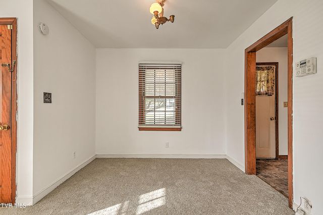 1208 Garden Drive, Kingsport, TN 37664