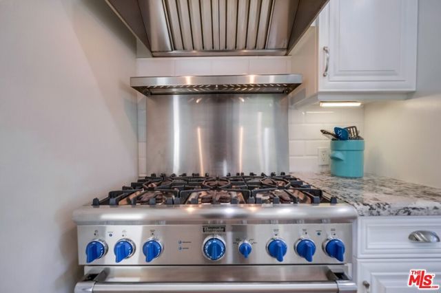 21447 Providencia Street, Woodland Hills (los Angeles), CA 91364
