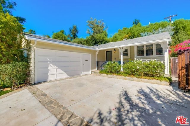 21447 Providencia Street, Woodland Hills (los Angeles), CA 91364