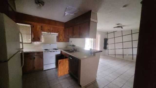 2709 21st Avenue N, Texas City, TX 77590