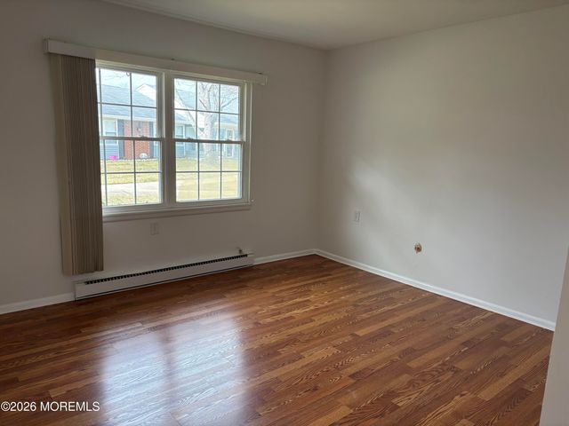 562 Portsmouth Drive 562C, Lakewood, NJ 08701