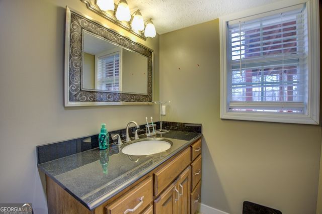 55 Ashford Cove, Covington, GA 30014