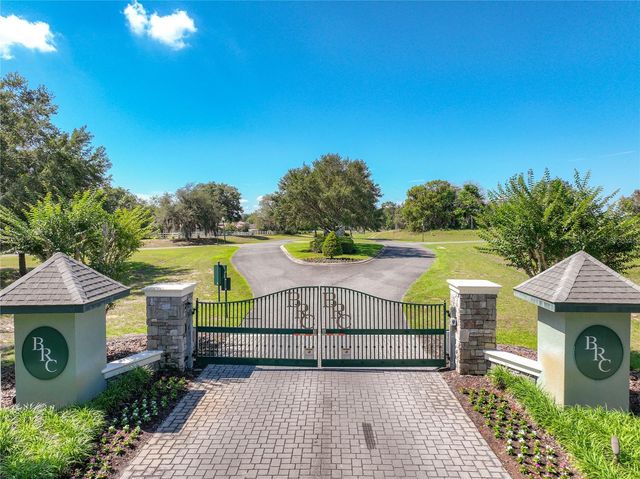 TROTTING HORSE LANE, Tavares, FL 32778