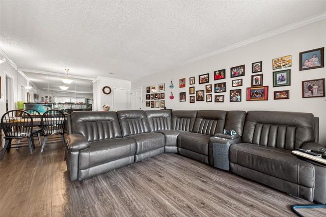 2234 S Piney Point Road 206, Houston, TX 77063