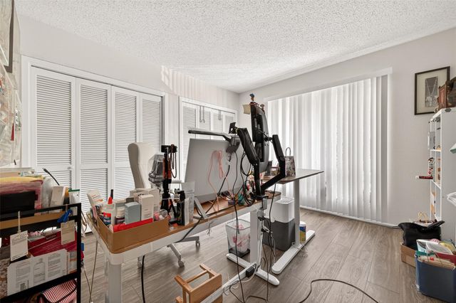 2234 S Piney Point Road 206, Houston, TX 77063