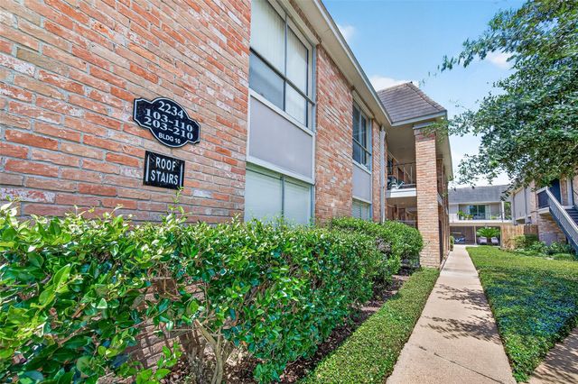 2234 S Piney Point Road 206, Houston, TX 77063