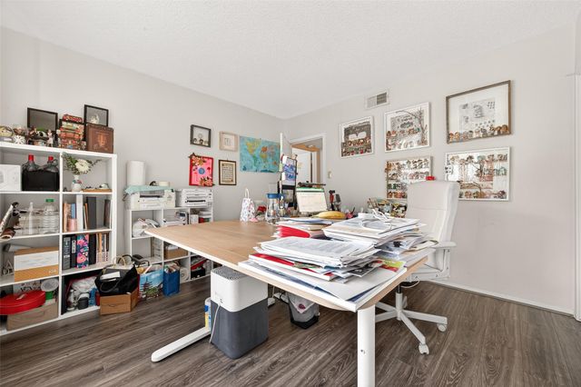 2234 S Piney Point Road 206, Houston, TX 77063
