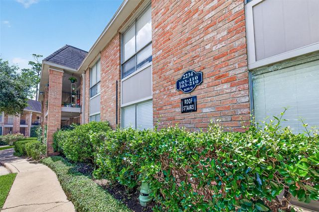2234 S Piney Point Road 206, Houston, TX 77063