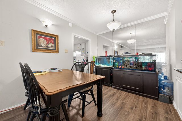 2234 S Piney Point Road 206, Houston, TX 77063