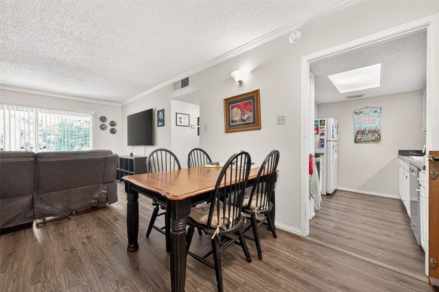 2234 S Piney Point Road 206, Houston, TX 77063