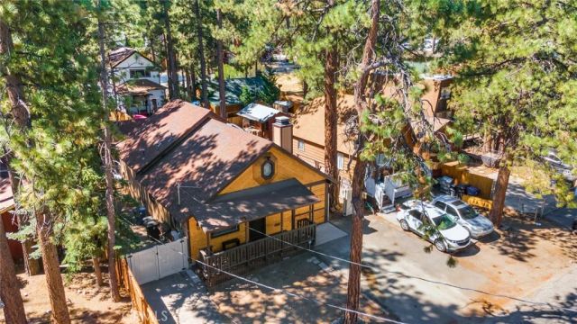 332 E Country Club Boulevard, Big Bear City, CA 92314