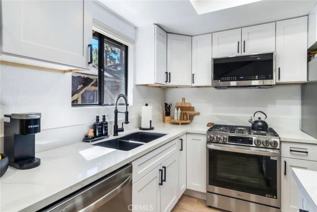 332 E Country Club Boulevard, Big Bear City, CA 92314