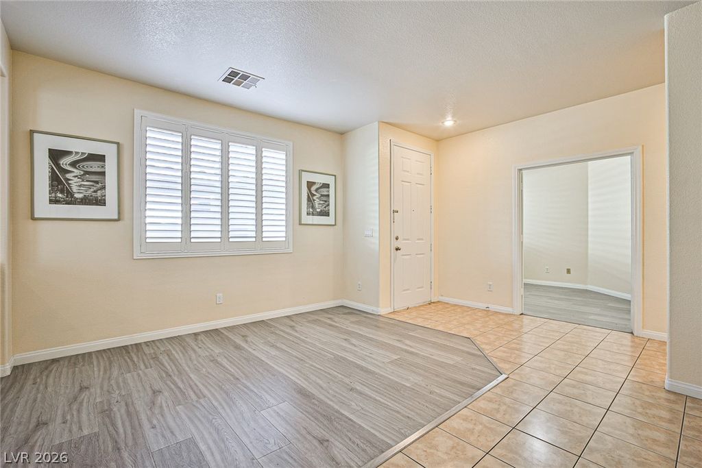 8468 REGAL HILLS Court, Las Vegas, NV 89117 — photo 2