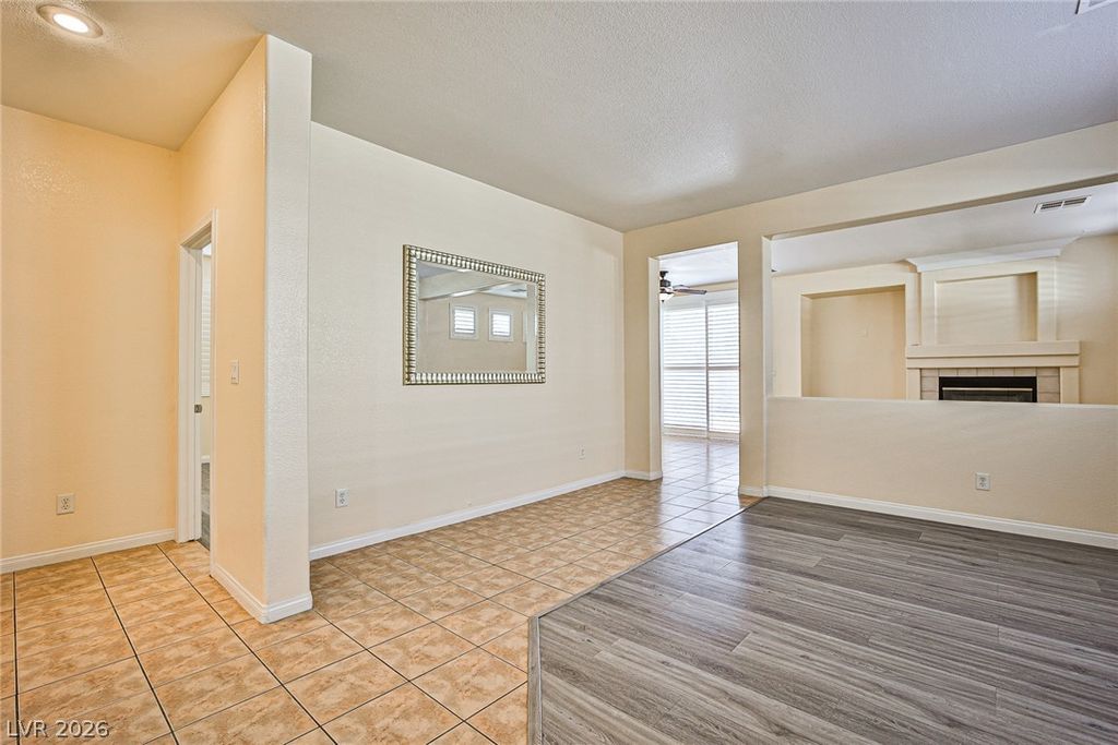 8468 REGAL HILLS Court, Las Vegas, NV 89117 — photo 4