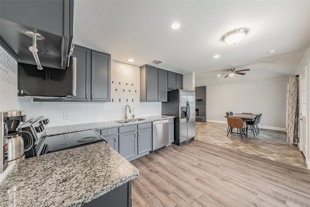 514 Parsley Lane, Euless, TX 76039