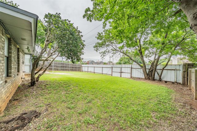 514 Parsley Lane, Euless, TX 76039