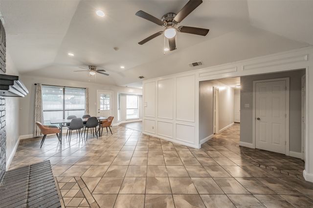 514 Parsley Lane, Euless, TX 76039
