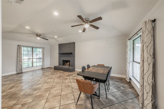 514 Parsley Lane, Euless, TX 76039