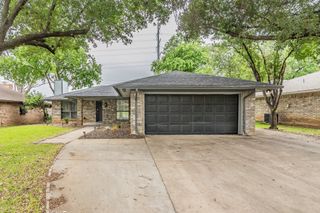 514 Parsley Lane, Euless, TX 76039