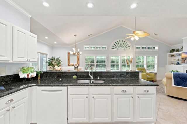 4252 Rivergate Dr., Little River, SC 29566
