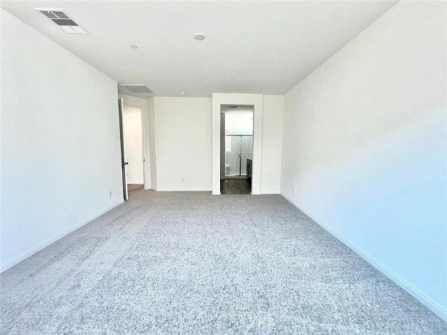 8285 Tristan Ln, Riverside, CA 92507
