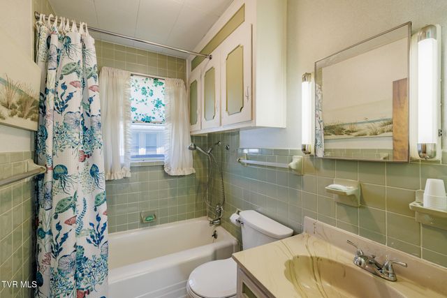 1424 Sycamore Street, Kingsport, TN 37664