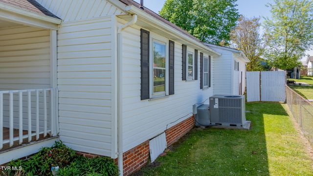1424 Sycamore Street, Kingsport, TN 37664