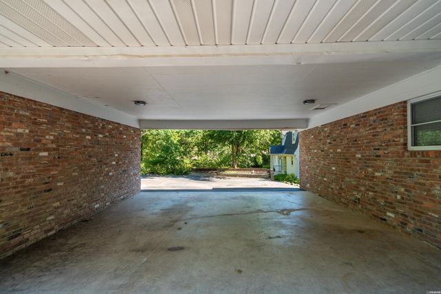 115 Westport Point, Hot Springs, AR 71913