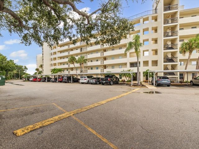 225 COUNTRY CLUB DRIVE 1604, Largo, FL 33771