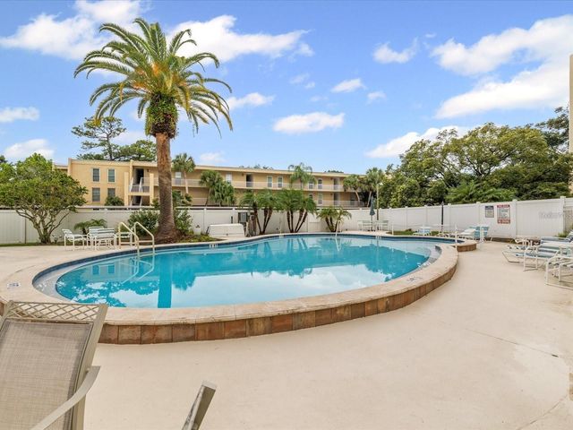 225 COUNTRY CLUB DRIVE 1604, Largo, FL 33771