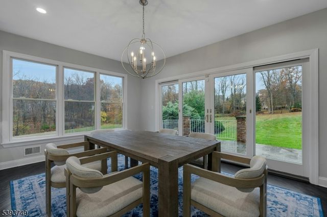 3 KENSINGTON COURT, Warren Twp., NJ 07059