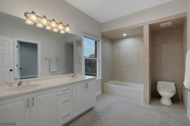 3 KENSINGTON COURT, Warren Twp., NJ 07059