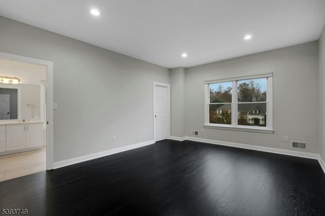 3 KENSINGTON COURT, Warren Twp., NJ 07059