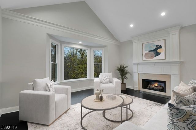 3 KENSINGTON COURT, Warren Twp., NJ 07059