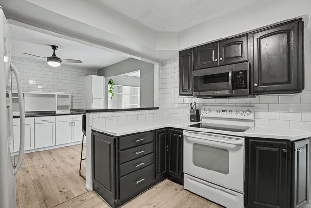 1705 88th Avenue W, Rock Island, IL 61201
