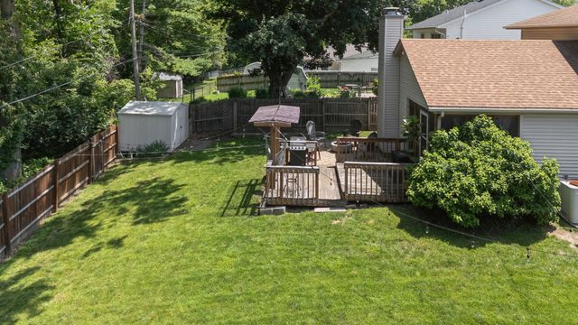 1705 88th Avenue W, Rock Island, IL 61201