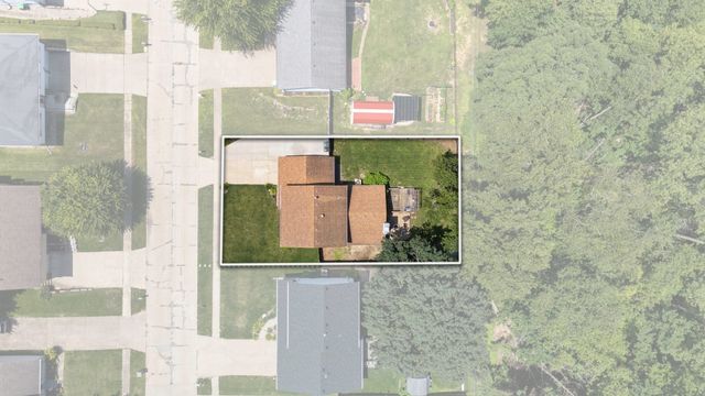 1705 88th Avenue W, Rock Island, IL 61201
