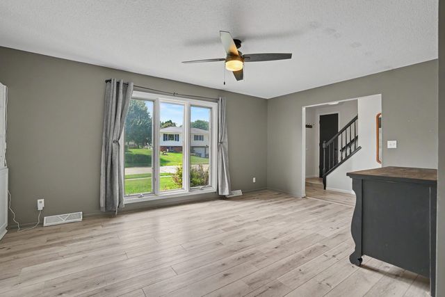 1705 88th Avenue W, Rock Island, IL 61201