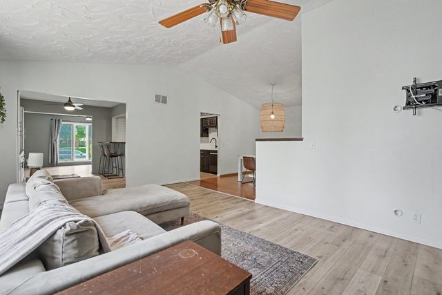 1705 88th Avenue W, Rock Island, IL 61201